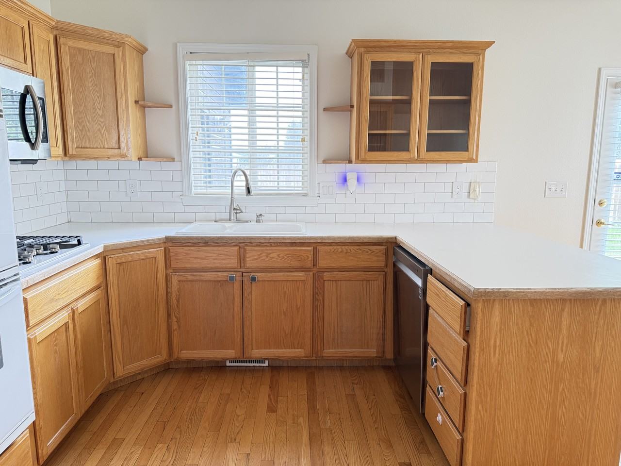 725 W Miranda Ave #NA - Photo 5 of 13