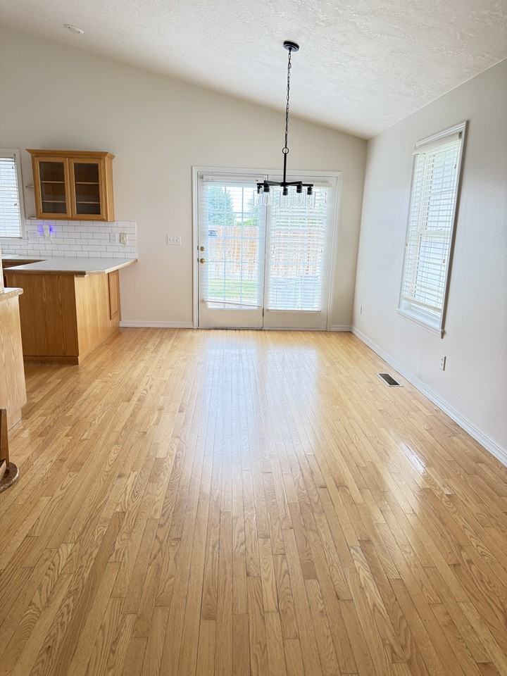 725 W Miranda Ave #NA - Photo 6 of 13