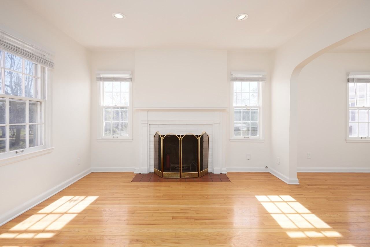 208 S Clark St #NA - Photo 7 of 12