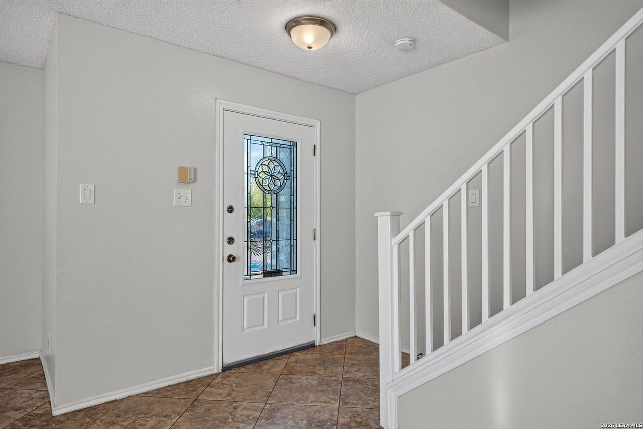7702 Fairton Pl - Photo 6 of 35