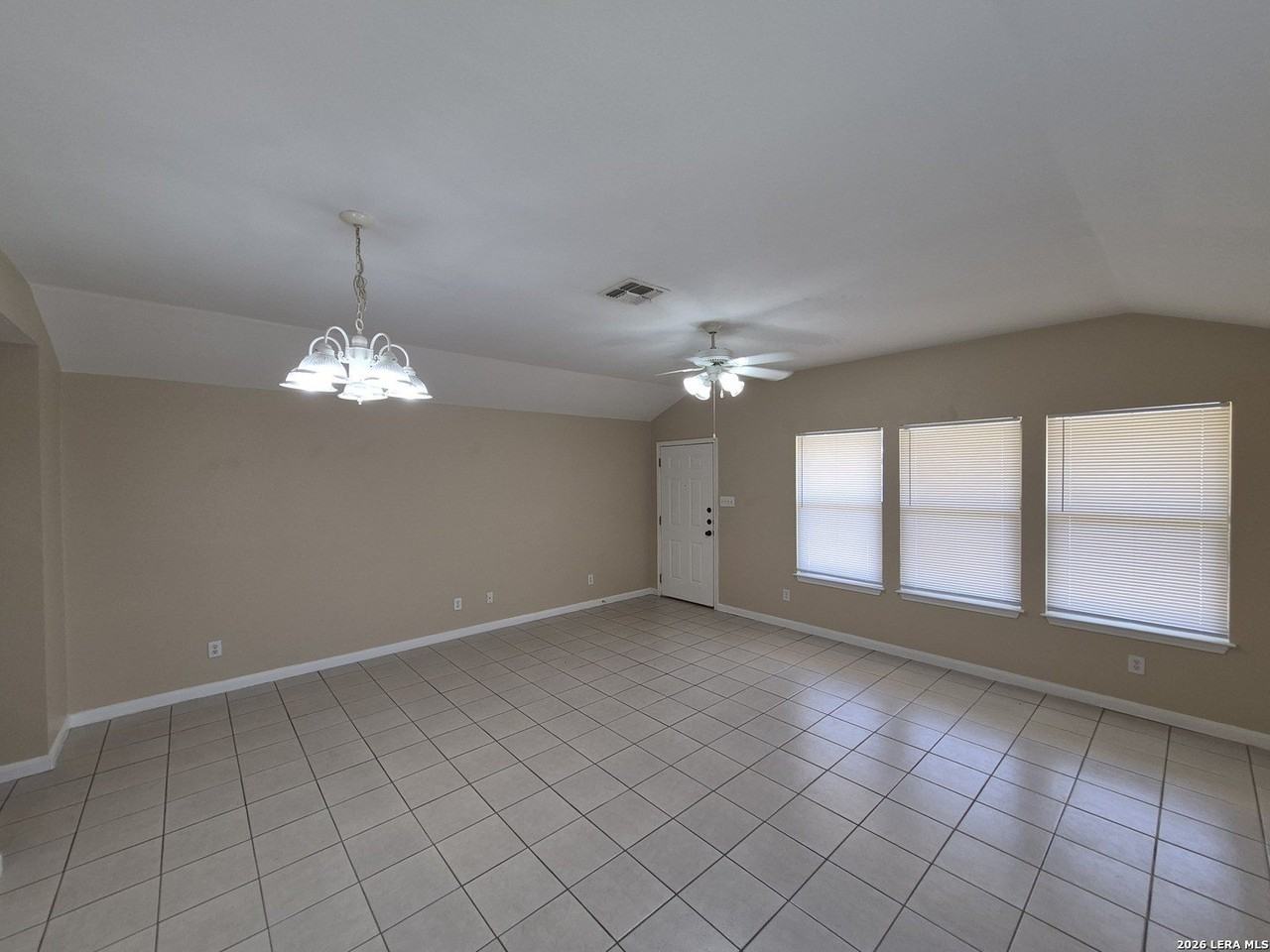7703 Chatsworth - Photo 5 of 29