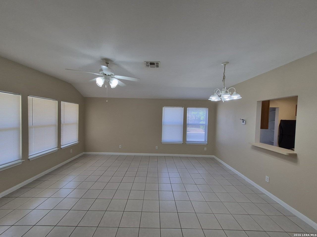 7703 Chatsworth - Photo 7 of 29