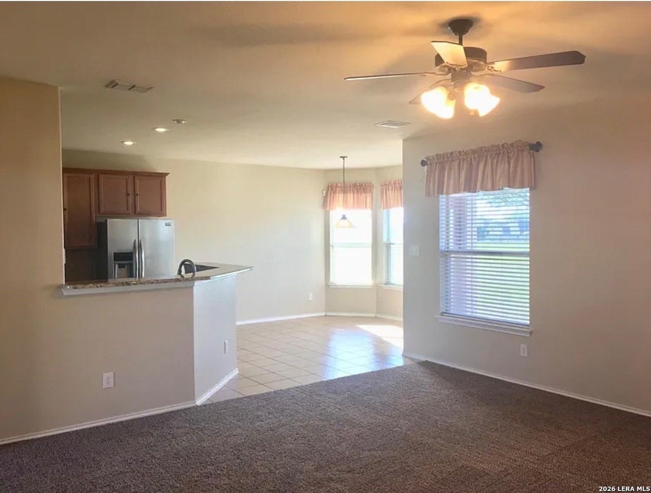 3751 Columbia - Photo 4 of 14