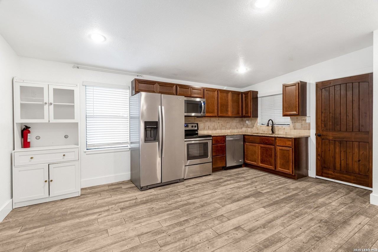21875 Scenic Loop Rd - Photo 3 of 20