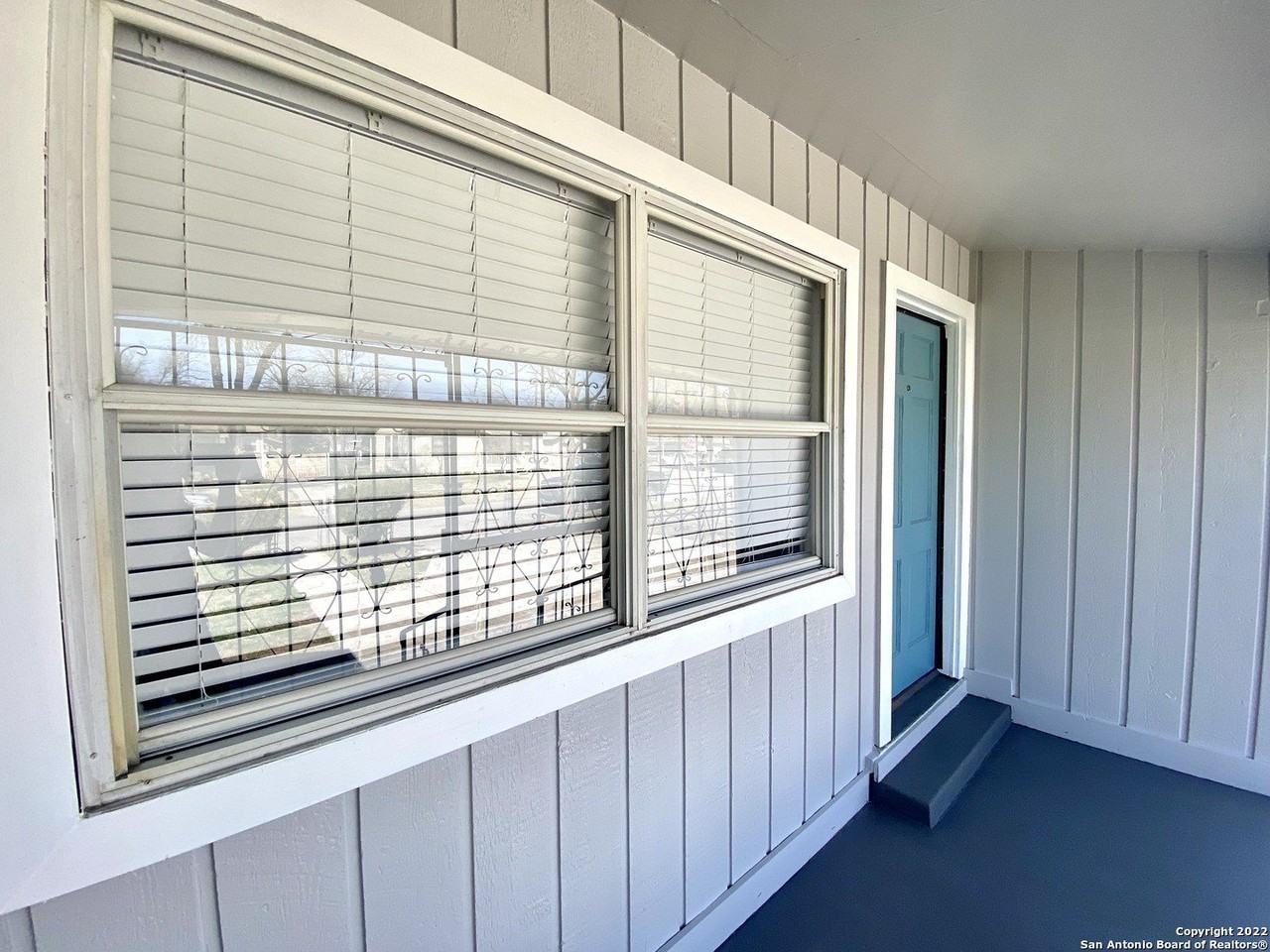 178 Sweetbriar Ave - Photo 4 of 36