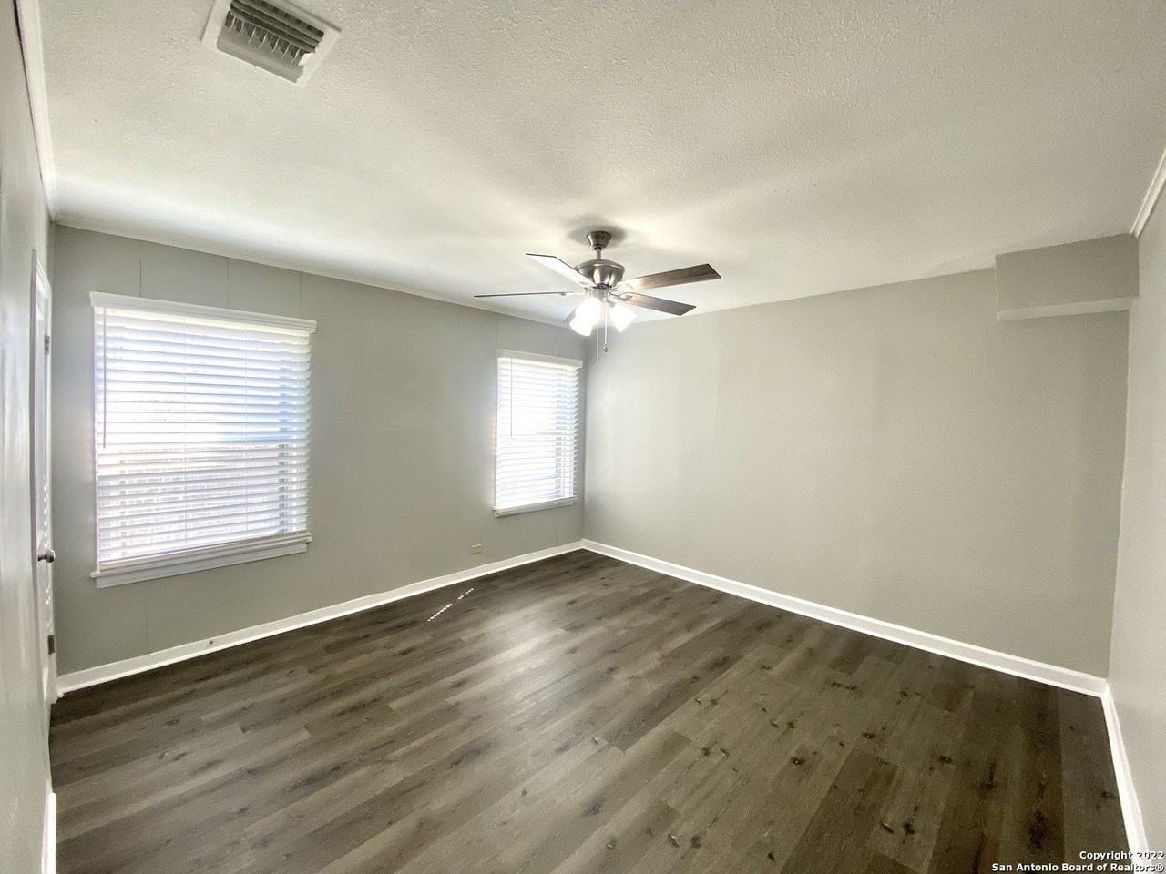 178 Sweetbriar Ave - Photo 7 of 36