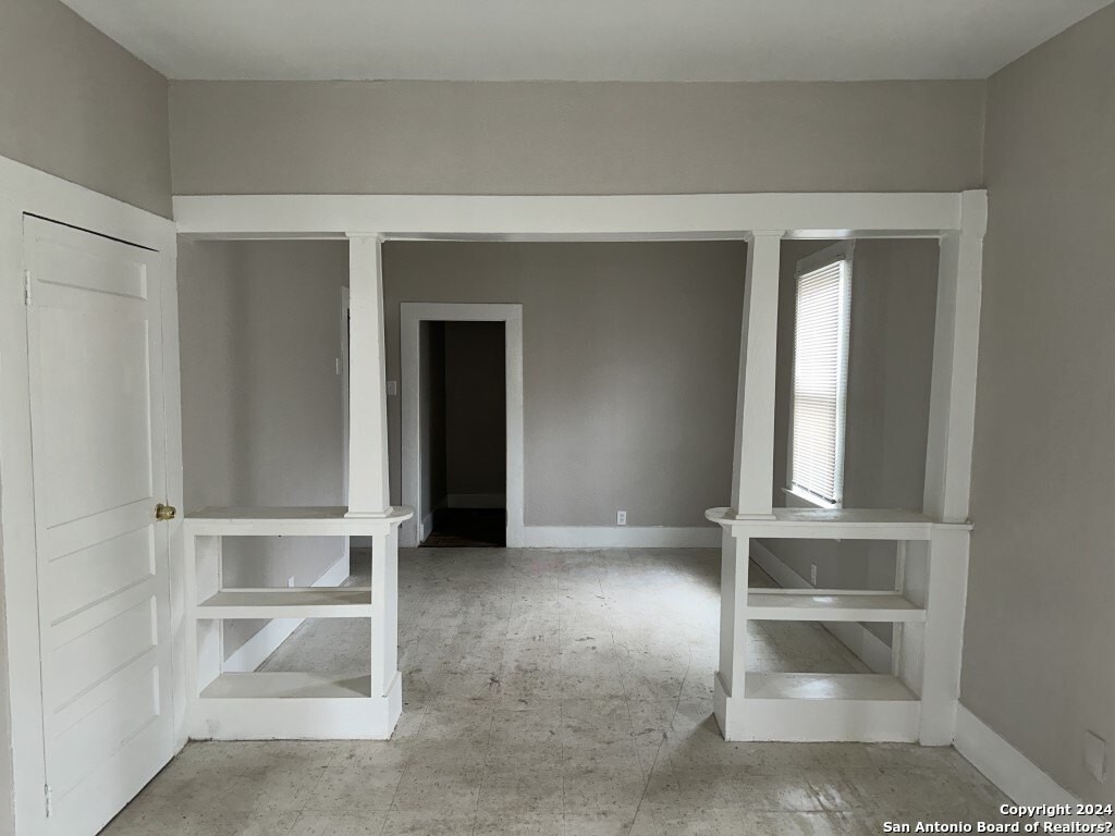 1320 Monterey St - Photo 2 of 8
