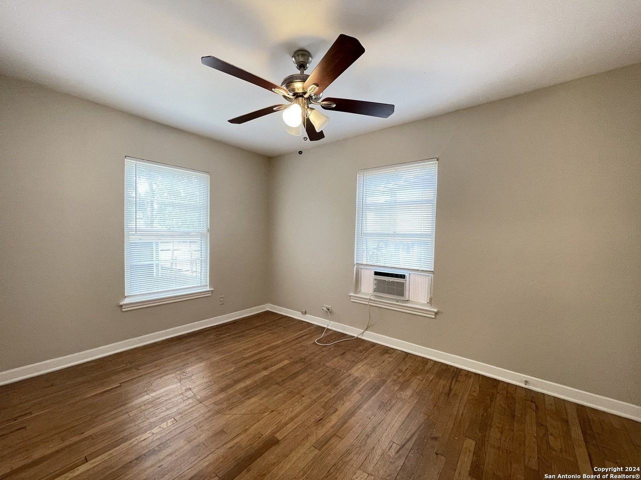 519 W Lynwood Ave #1 - Photo 5 of 7