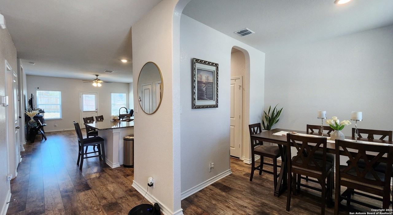 1718 Moonstone Bay - Photo 2 of 23