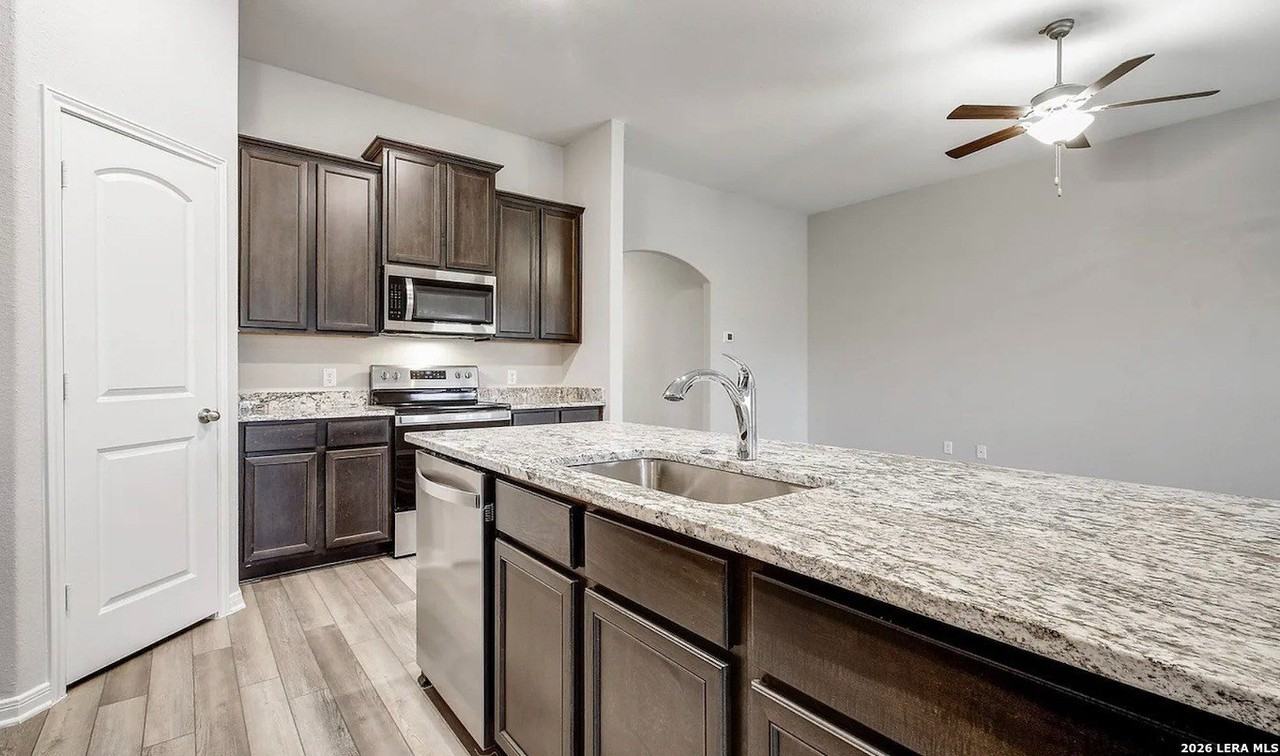 9122 Bennett Frst - Photo 7 of 14