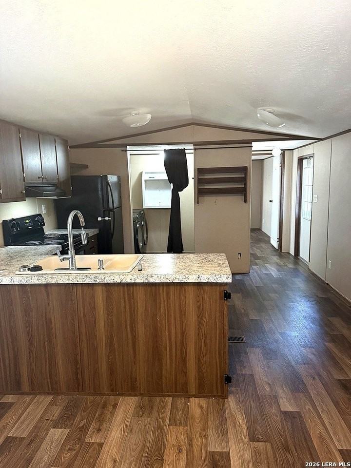 127 Quail Run St - Photo 4 of 9