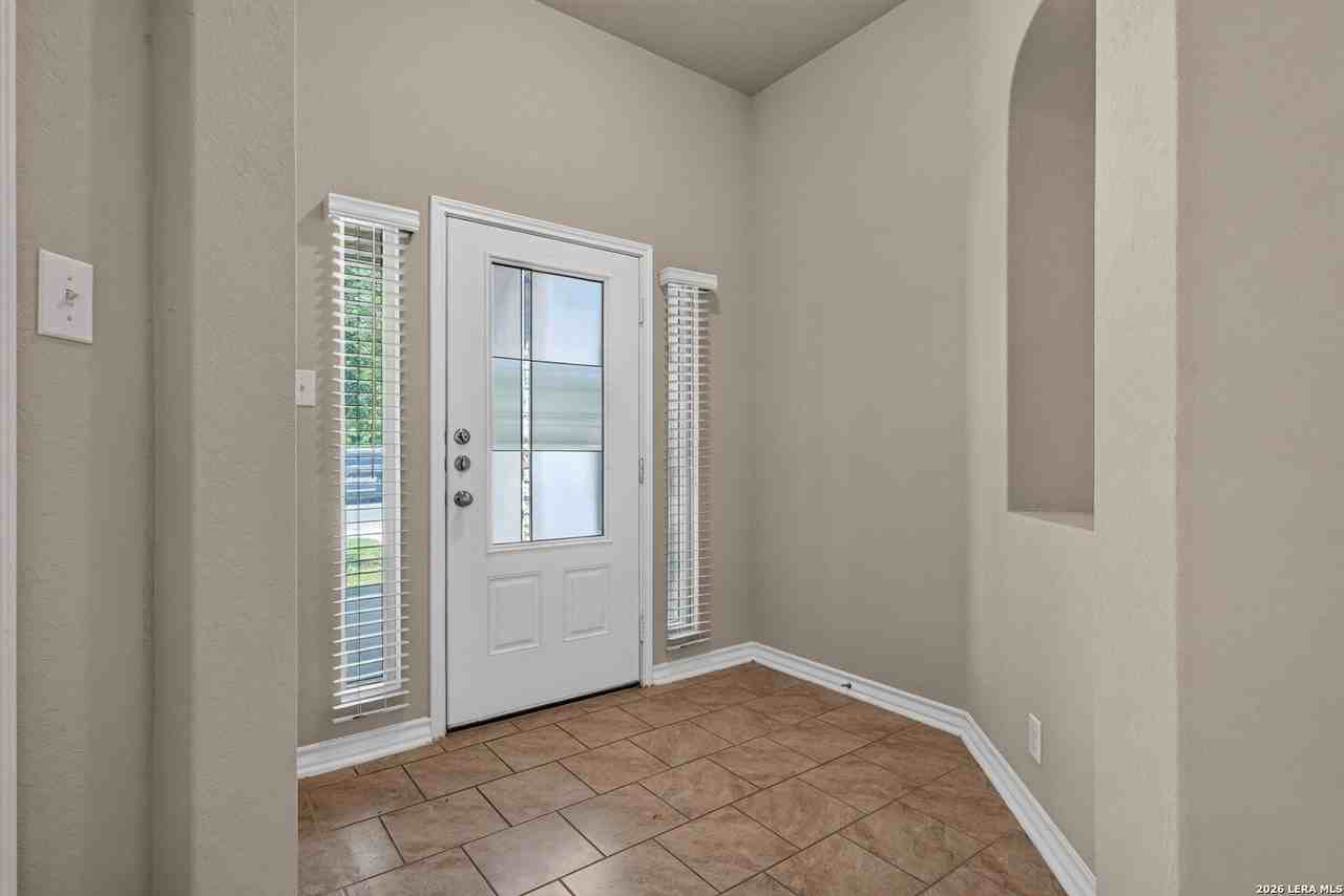14918 Goldfinch Way - Photo 3 of 31