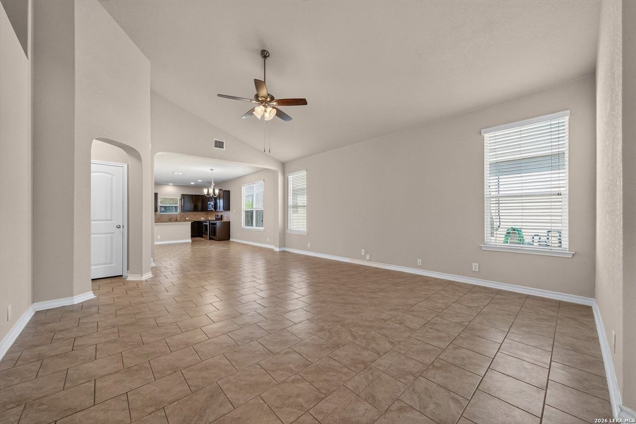 14918 Goldfinch Way - Photo 5 of 31
