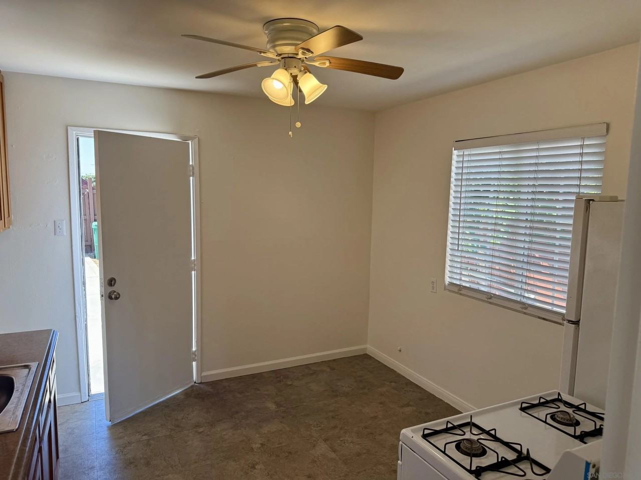 3521 Clairemont Mesa Blvd - Photo 6 of 17