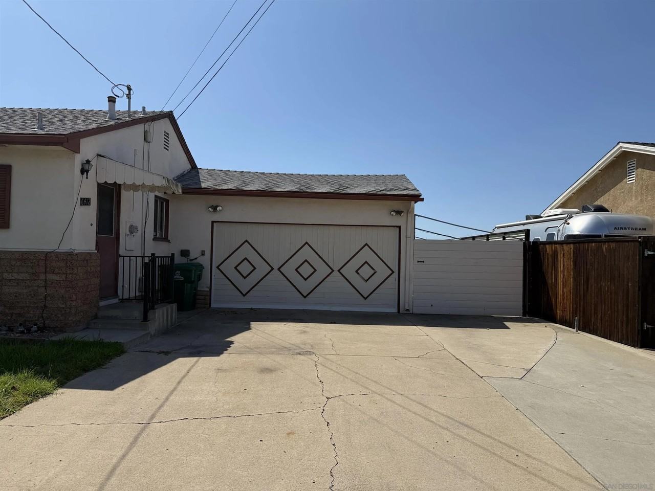 6412 Clara Lee Ave - Photo 3 of 31