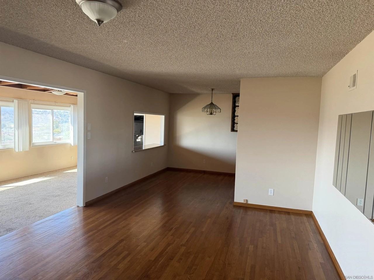 6412 Clara Lee Ave - Photo 4 of 31