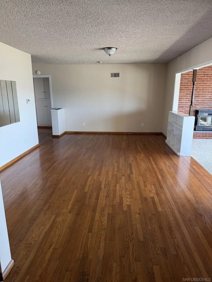 6412 Clara Lee Ave - Photo 5 of 31
