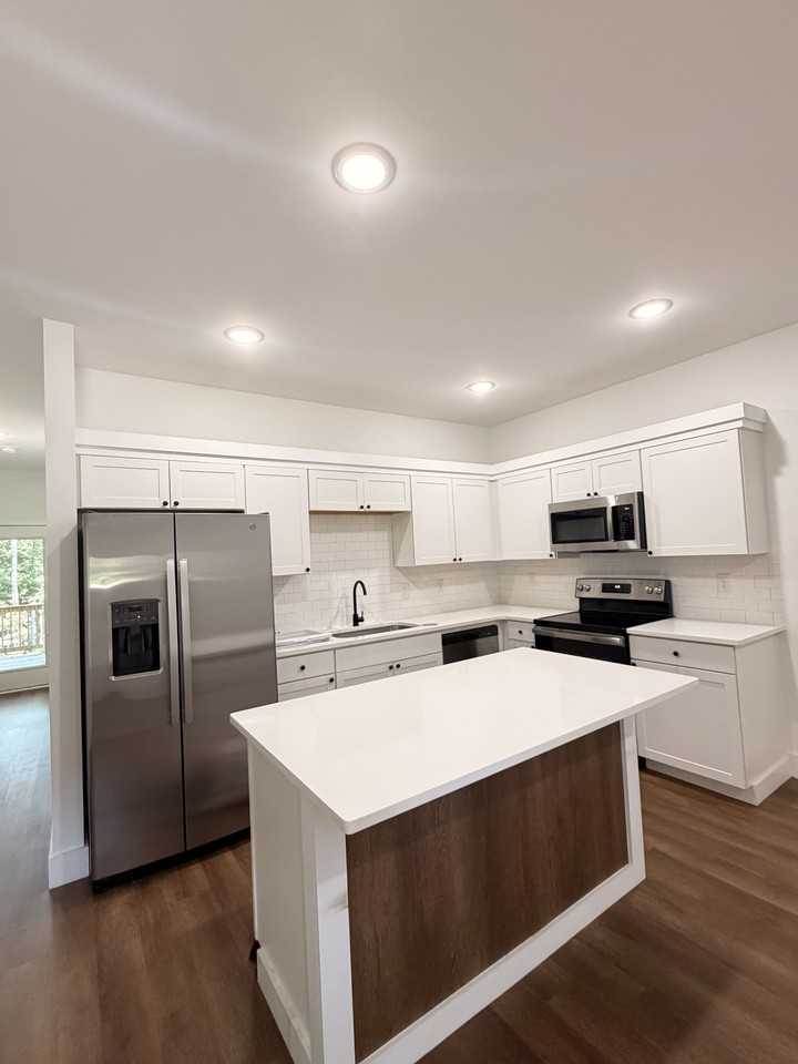 118 Honda St #118 - Photo 3 of 15