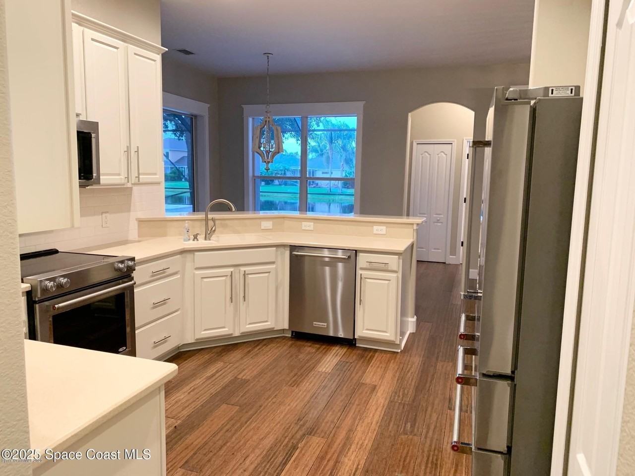 3691 Chardonnay Dr - Photo 7 of 41