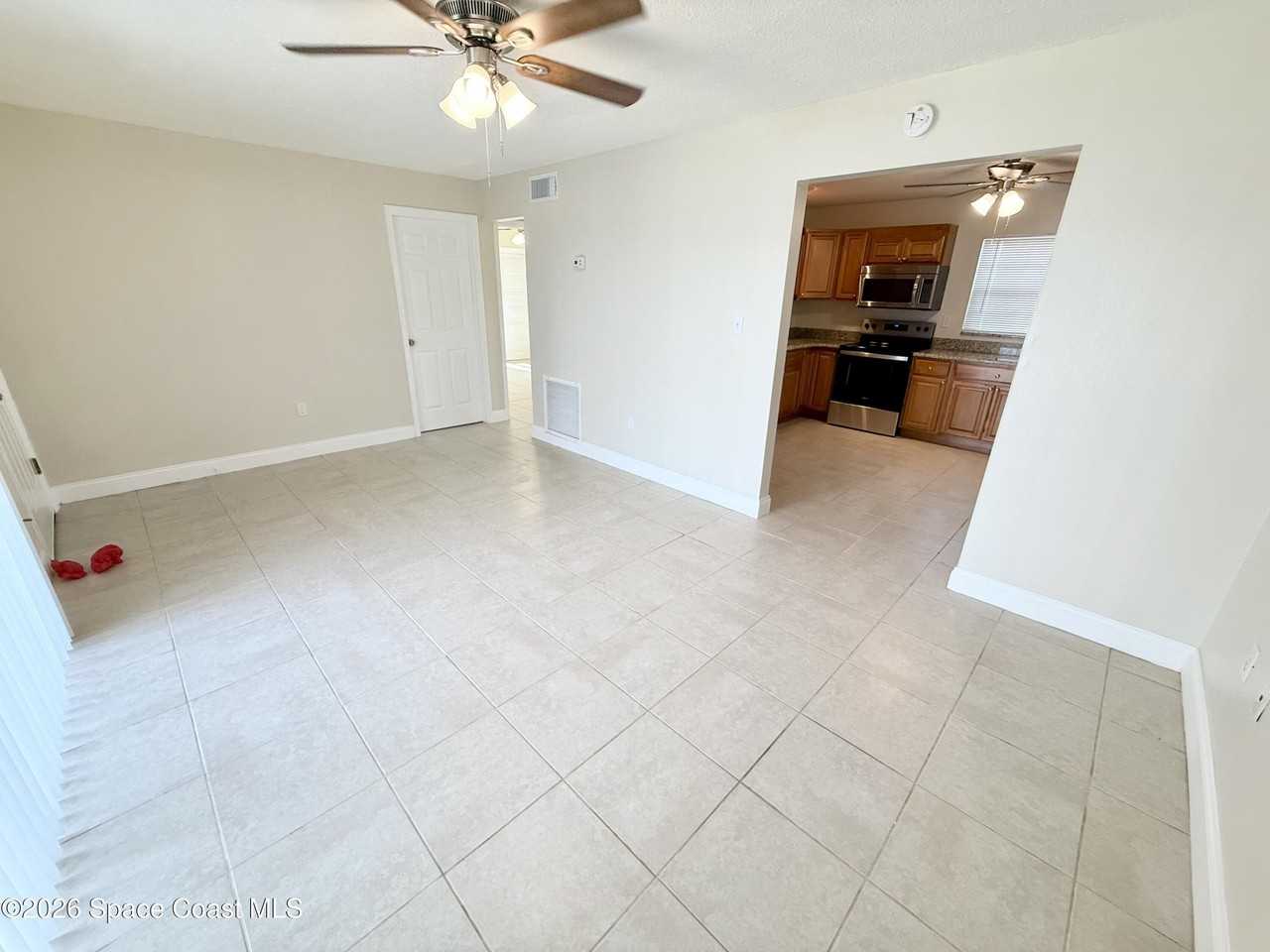 308 Buchanan Ave #5 - Photo 4 of 9
