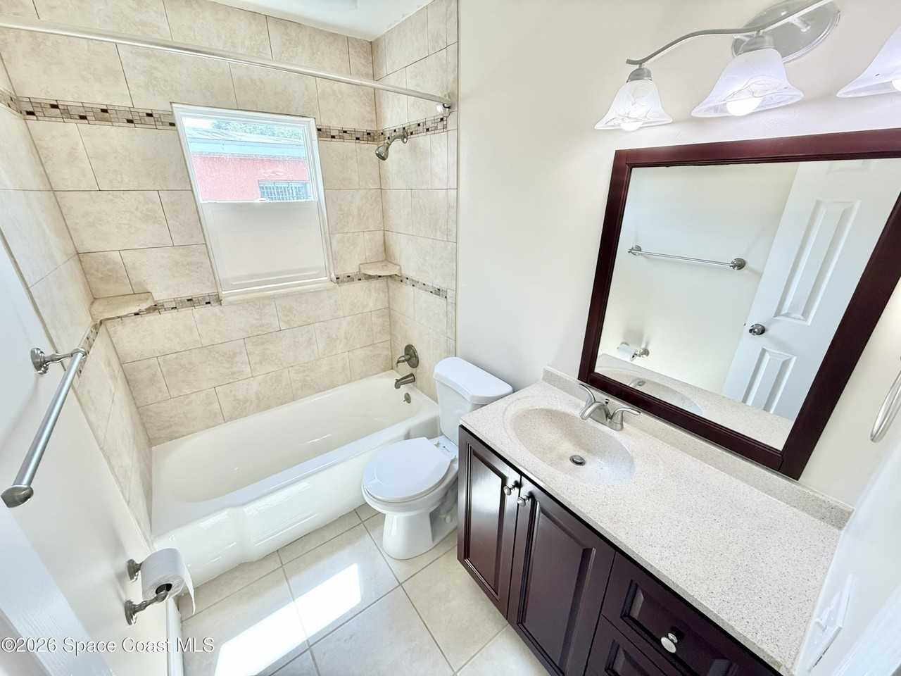 308 Buchanan Ave #5 - Photo 7 of 9