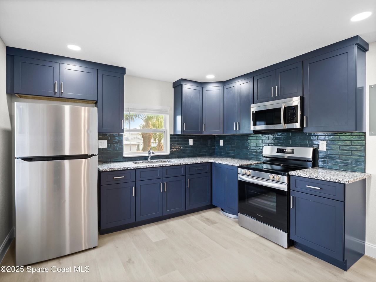 101 Deland Ave #6 - Photo 6 of 21