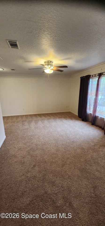 1795 Bayberry Dr - Photo 2 of 32