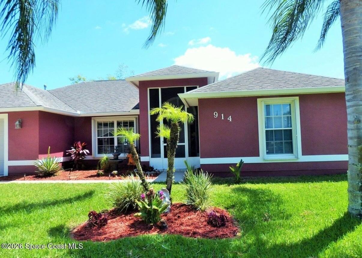 914 Beryl Dr - Photo 2 of 9