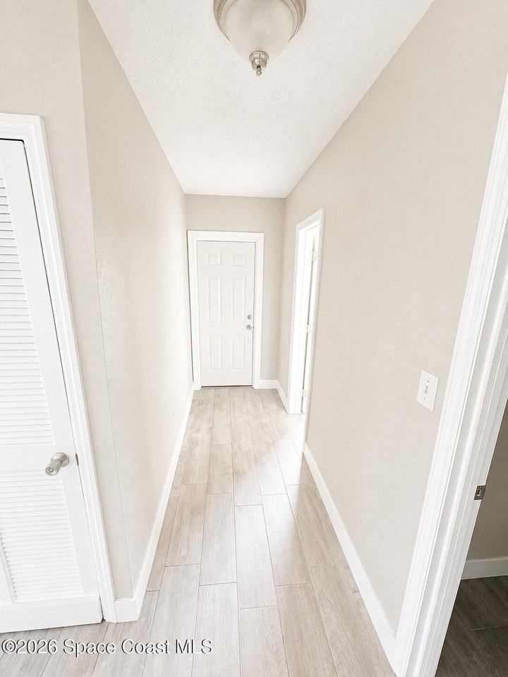 1604 S Miramar Ave - Photo 5 of 8