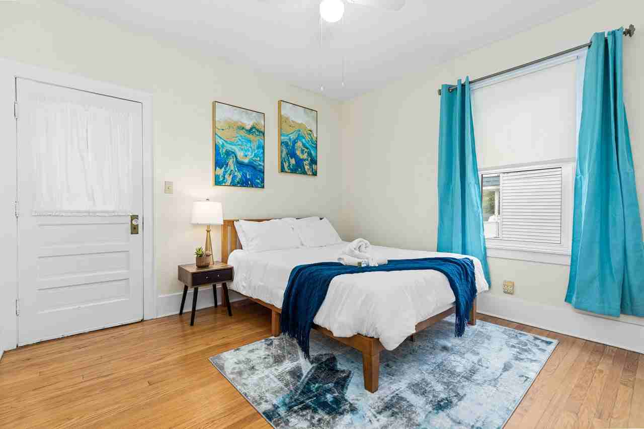 2606 Sunset Ave #1 - Photo 7 of 9