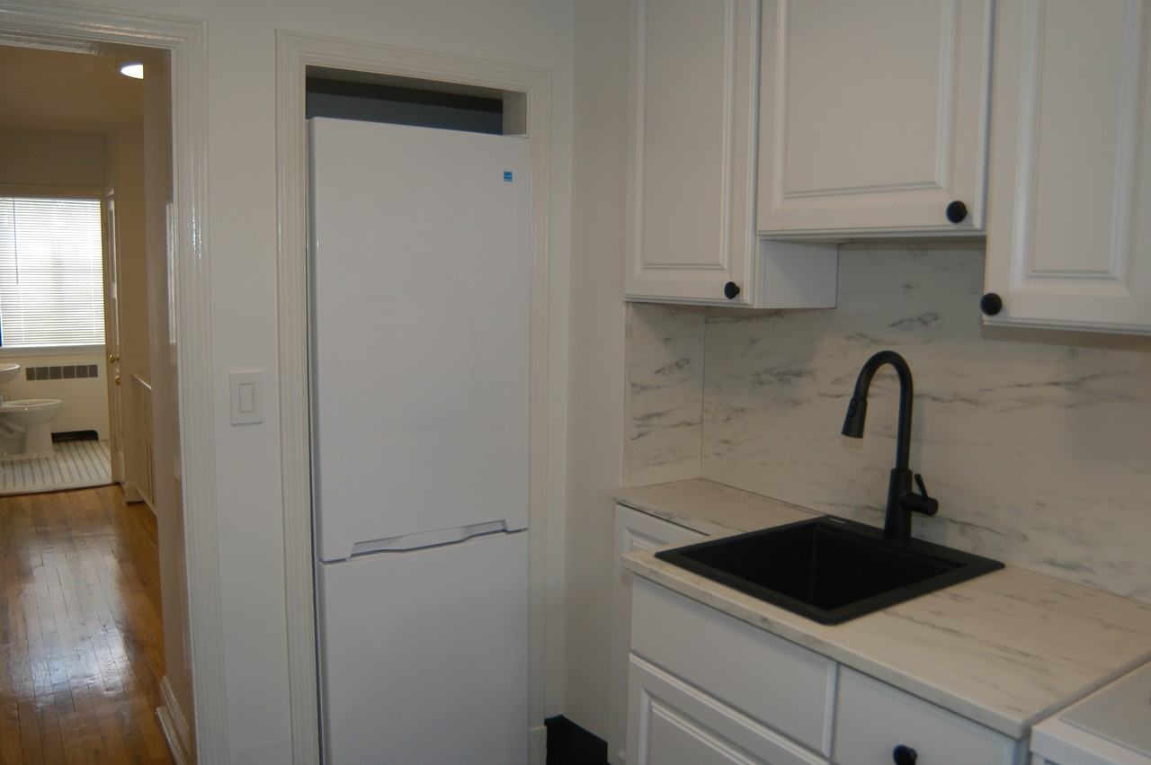 8517 Chestnut Oak Road #A - Photo 3 of 10