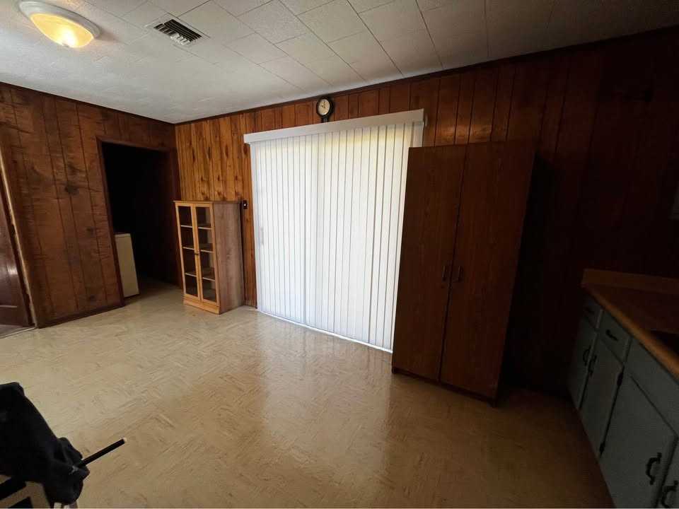 122 Burrow Dr #NA - Photo 7 of 12