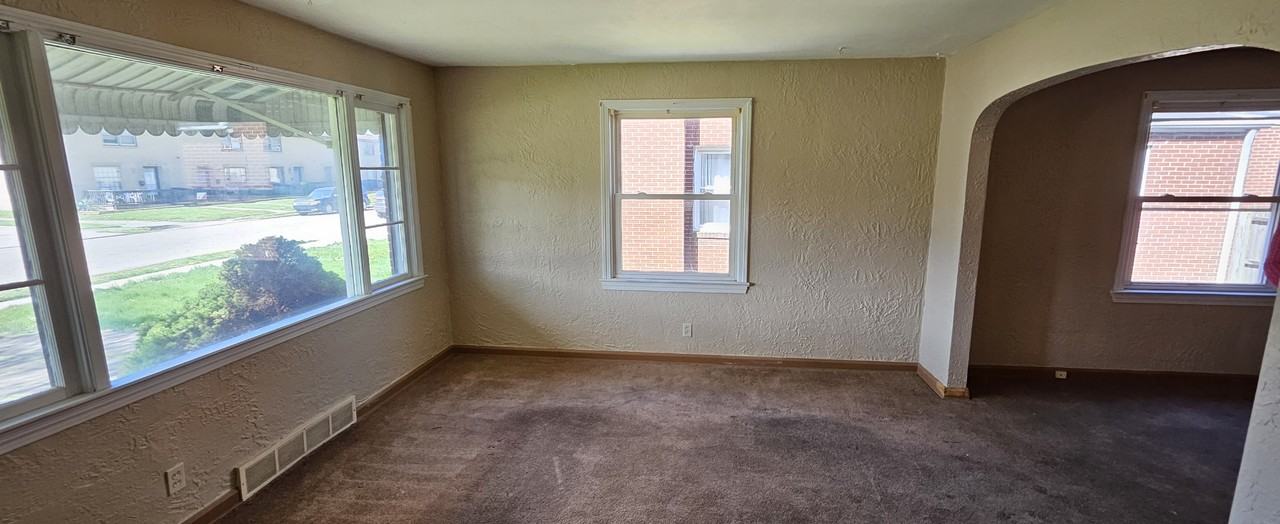 805 Spangler Rd Ne #NONE - Photo 6 of 16