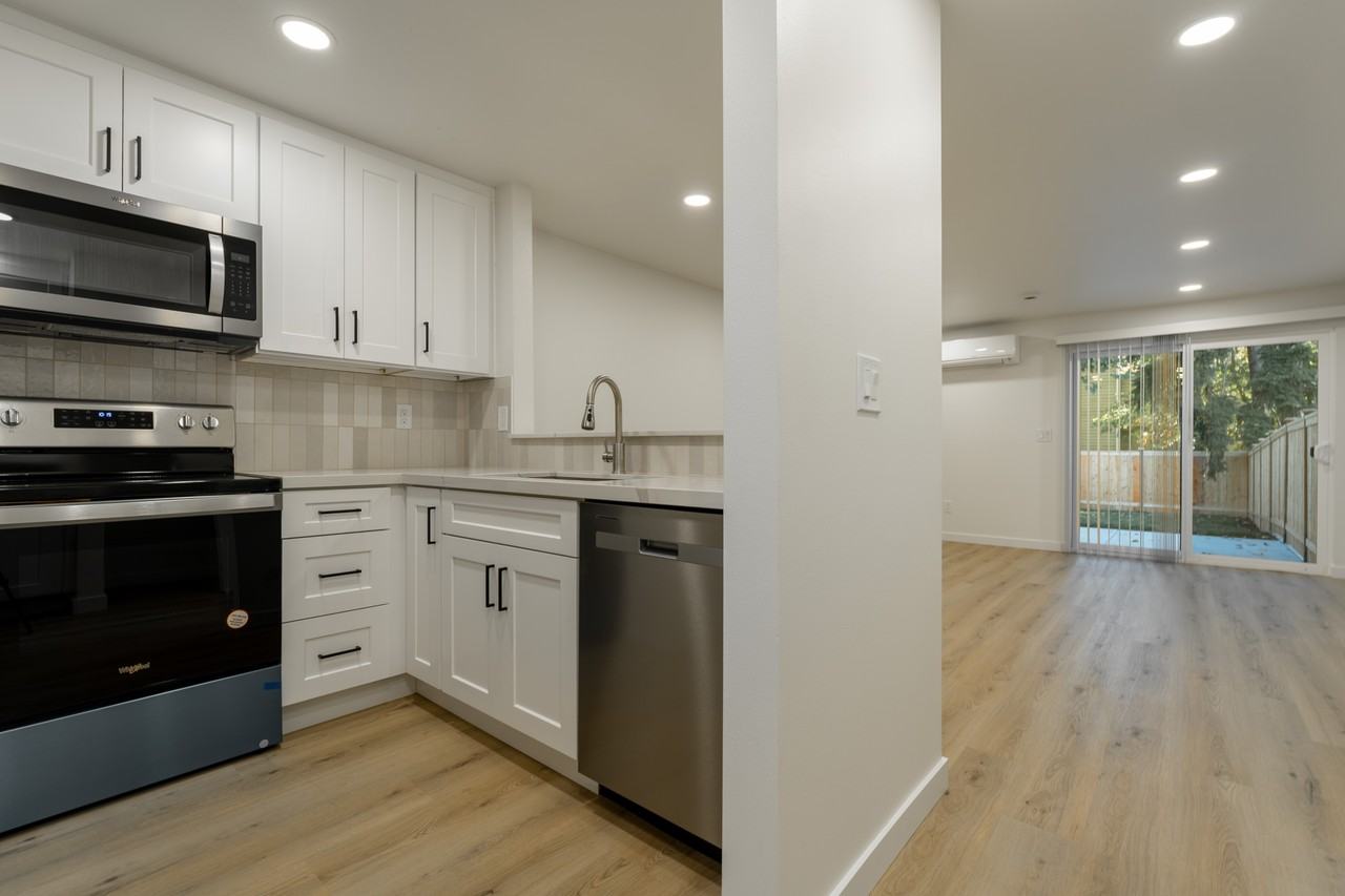 952 28th St Ne #952 - Photo 4 of 16