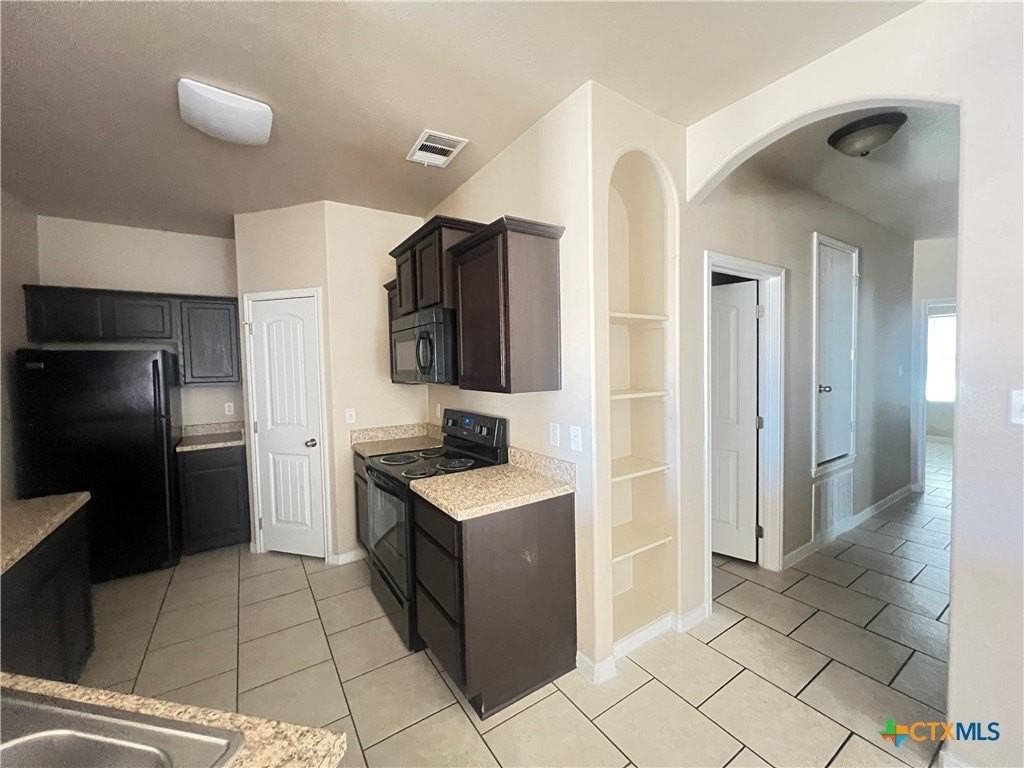 4606 Cambridge Dr #B - Photo 5 of 20