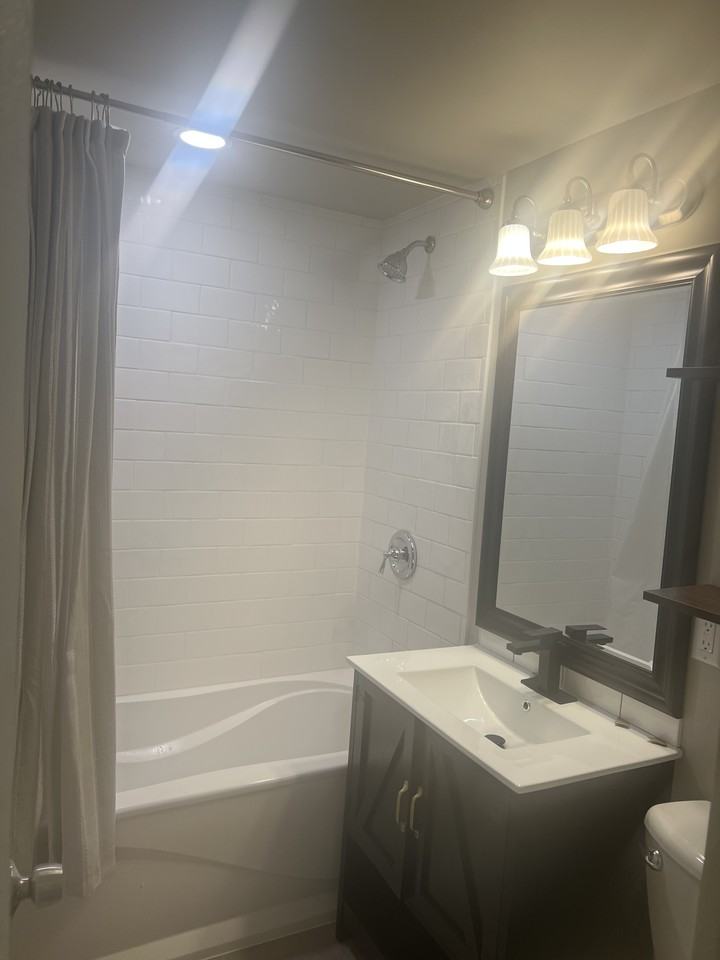 11850 Edgewater Dr #904 - Photo 5 of 25