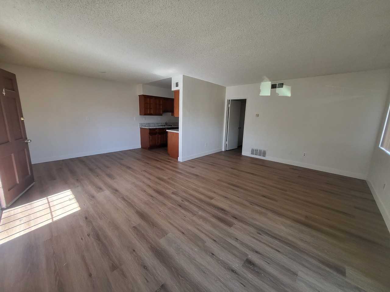 13111 Cypress St #4 - Photo 6 of 10