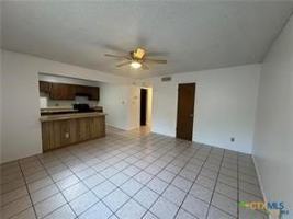 featured image of 309 E Walnut St #2