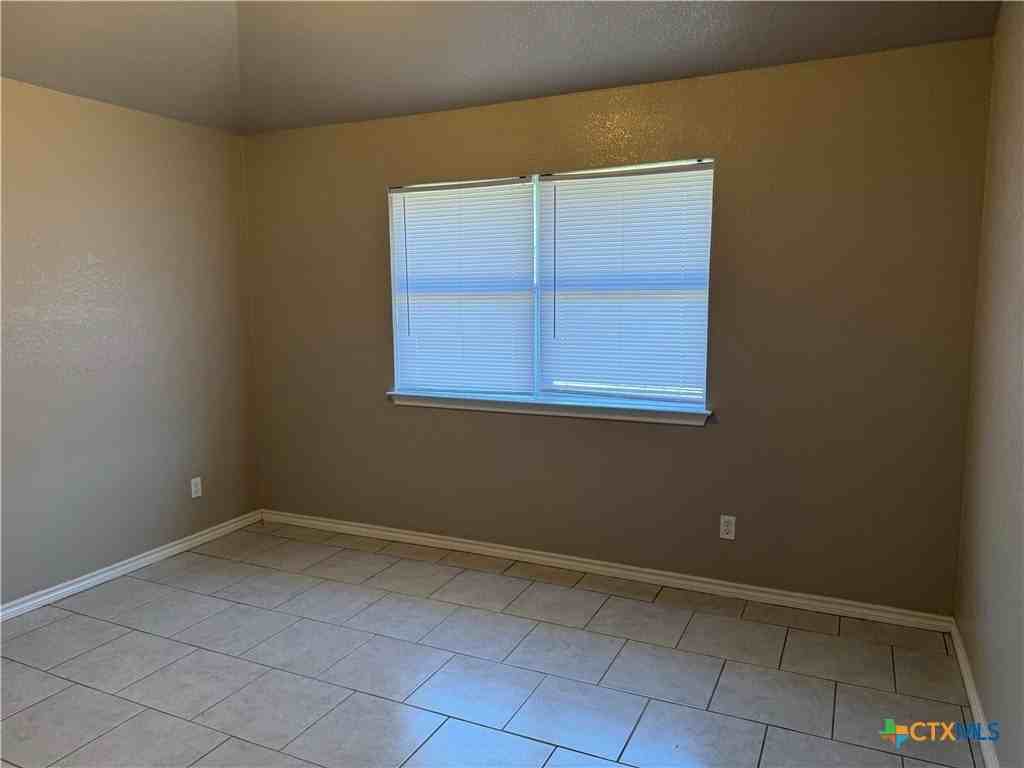 1103 Concho St - Photo 5 of 13