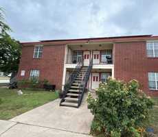 featured image of 1407 Dugger Cir #C
