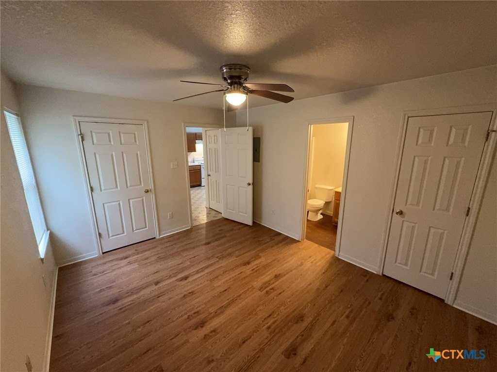 1407 Dugger Cir #C - Photo 7 of 19