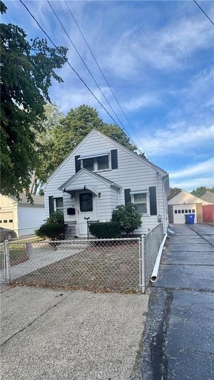 39 Hillview Ave - Photo 2 of 16