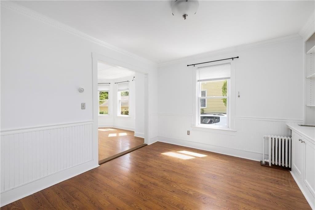 272 Boulevard - Photo 4 of 47