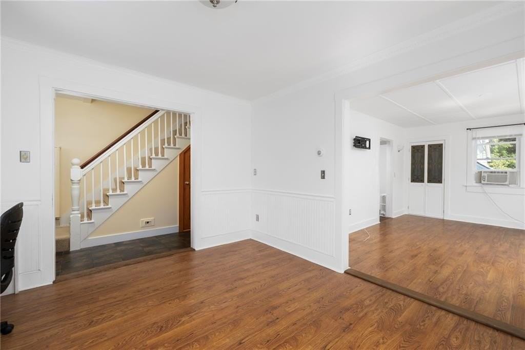 272 Boulevard - Photo 6 of 47
