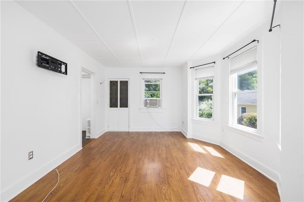 272 Boulevard - Photo 7 of 47