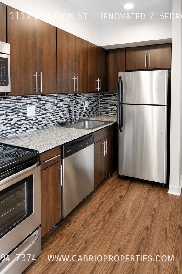 Huron Flats (1117 W. Huron) - Photo 3 of 18