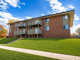 featured image of 800 W Benton St