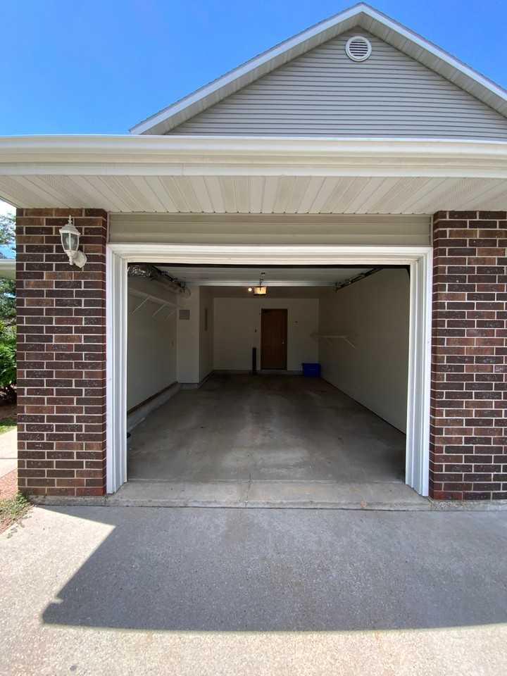 Courtyard Townhomes - Photo 3 of 5