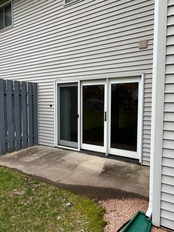 Courtyard Townhomes - Photo 4 of 5