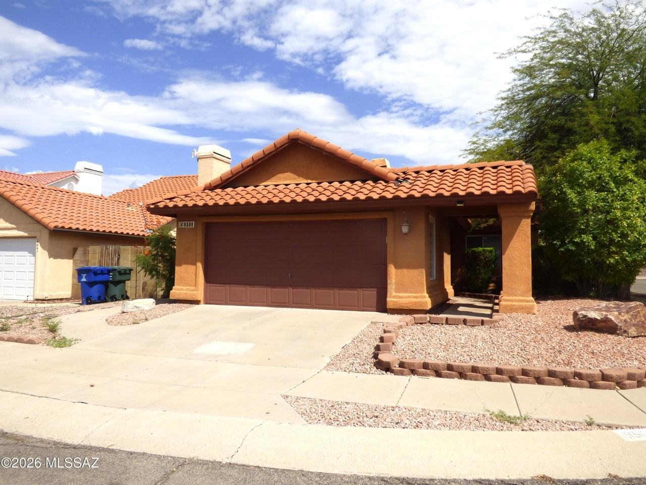 9500 E Stonehaven Way - Photo 2 of 23
